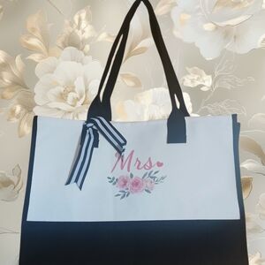 * Bride Gift * (Mrs.) Tote Bag With Make-Up Bag | Floral Accent